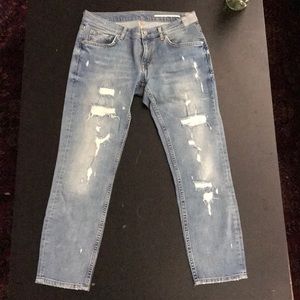 Zara destroyed light wash ankle/crop jeans